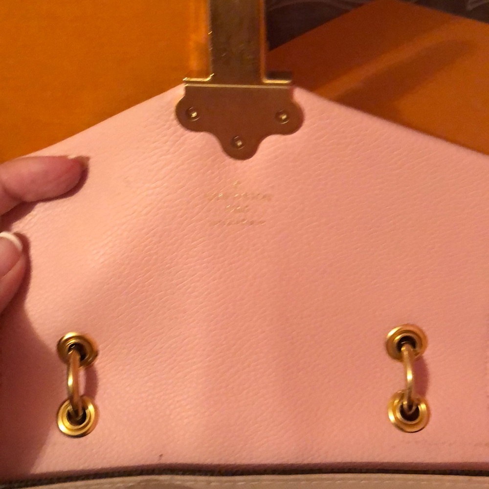 Louis Vuitton Clapton Backpack Magno - Picture 8 of 8